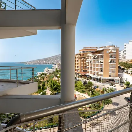 Oasis Sea View Apartament