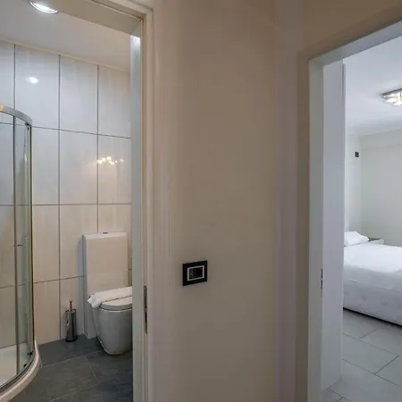 Oasis Sea View Apartament *