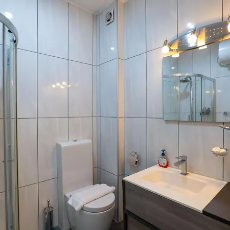Oasis Sea View Apartament Saranda