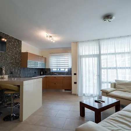Oasis Sea View *