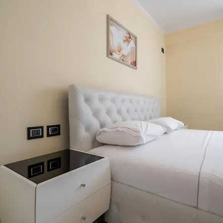 Oasis Sea View Appartamento Sarandë